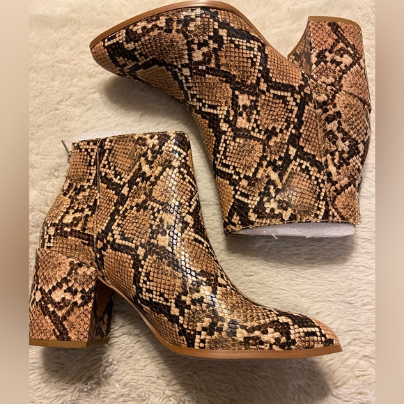 Steve Madden Shoes - New Steve Madden Julianne snake block booties 8.5 fall animal print heel booties